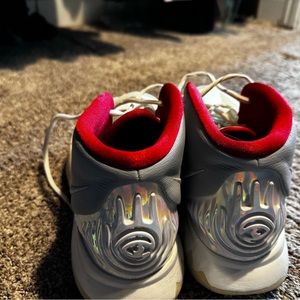 Kyrie 6 size 13! Check my other listings all size 13 basketball shoes